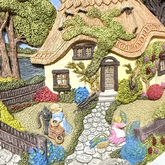 DAVENPORT STUDIOS “Lilac Cottage” Collector Plate #1427A - Picture 6 of 12